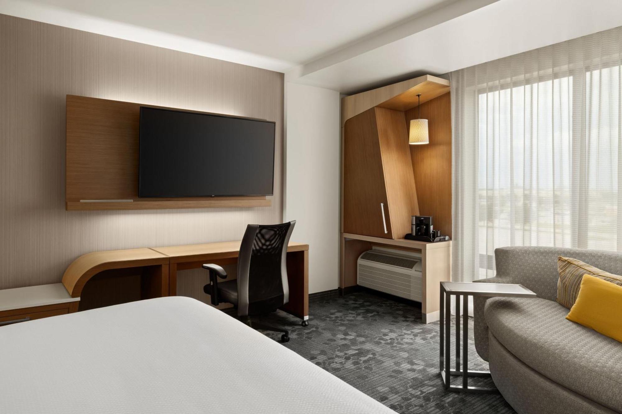 Courtyard By Marriott Omaha East/Council Bluffs, Ia Hotel Ngoại thất bức ảnh